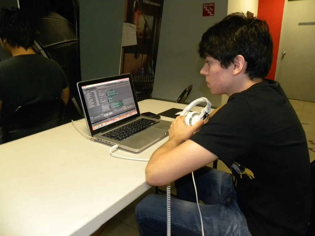 Egresados en evento